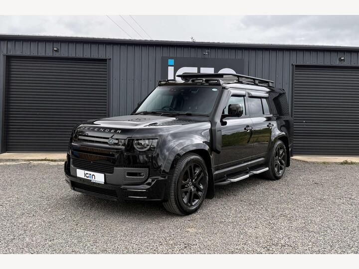 Land Rover DEFENDER 3.0 D300 MHEV Outbound Auto 4WD Euro 6 (s/s) 5dr Land Rover DEFENDER 3.0 D300 MHEV Outbound Auto 4WD Euro 6 (s/s) 5dr
