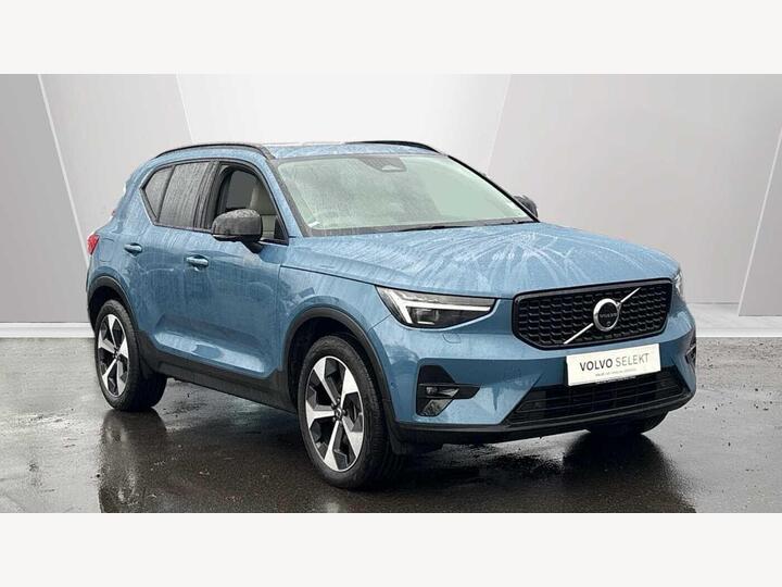 Volvo XC40 2.0 B4 MHEV Ultra Dark DCT Auto Euro 6 (s/s) 5dr