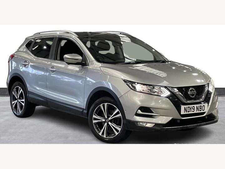 Nissan Qashqai 1.5 DCi N-Connecta Euro 6 (s/s) 5dr