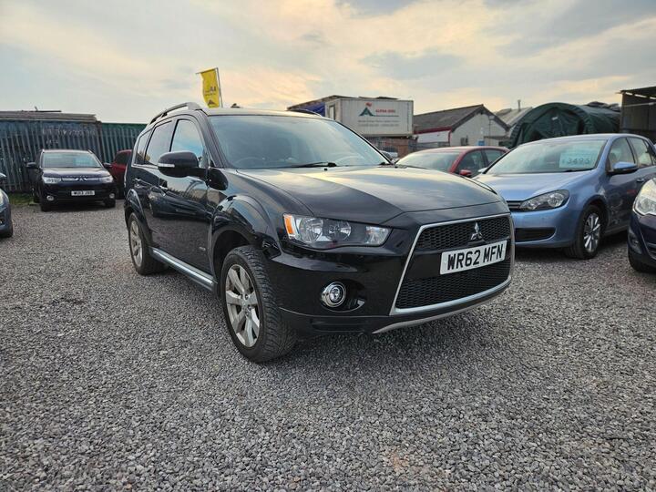Mitsubishi Outlander 2.2 DI-D GX3 4WD Euro 5 5dr Mitsubishi Outlander 2.2 DI-D GX3 4WD Euro 5 5dr