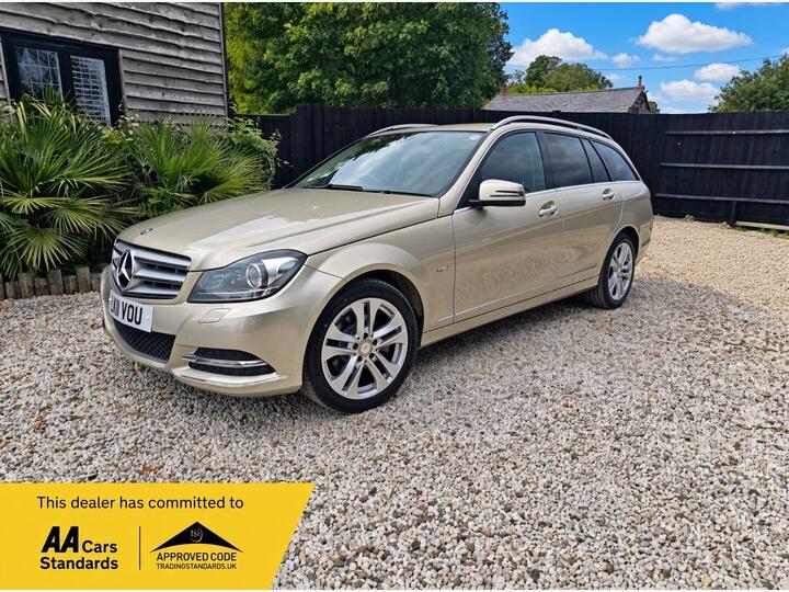 Mercedes-Benz C Class 1.8 C250 BlueEfficiency Elegance G-Tronic+ Euro 5 (s/s) 5dr