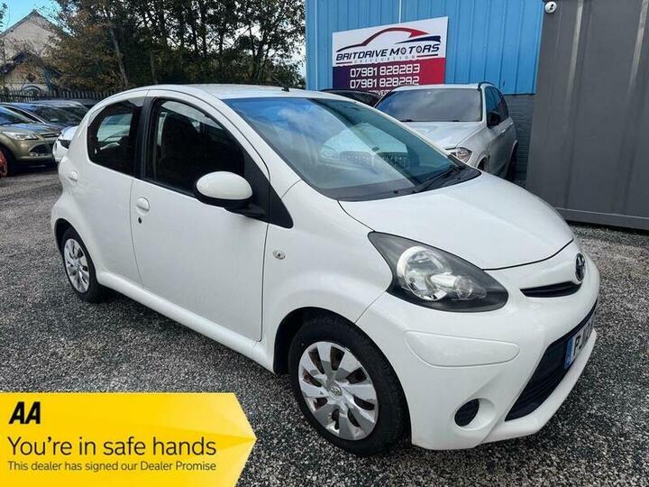 Toyota AYGO 1.0 VVT-i Ice Euro 5 5dr