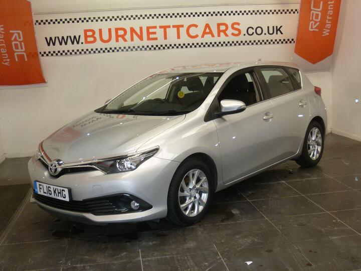 Toyota Auris 1.6 D-4D Business Edition Euro 6 (s/s) 5dr