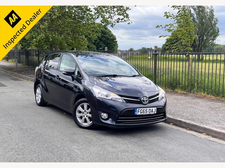 Toyota VERSO 1.6 D-4D Icon Euro 6 (s/s) 5dr Toyota VERSO 1.6 D-4D Icon Euro 6 (s/s) 5dr