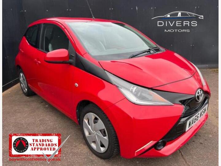 Toyota AYGO 1.0 VVT-i X-play Euro 6 5dr