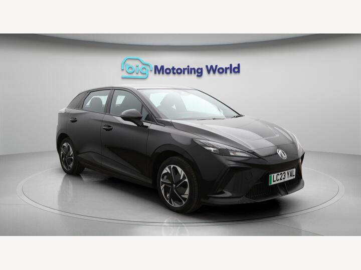 MG MG4 51kWh SE Auto 5dr