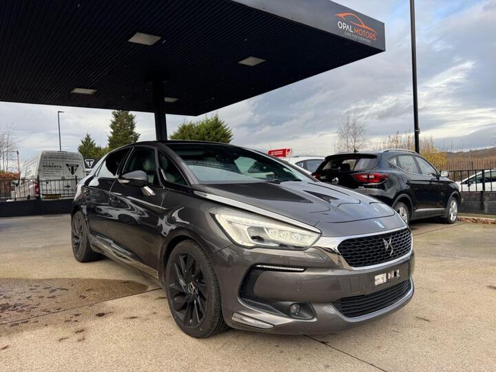 DS AUTOMOBILES DS 5 2.0 BlueHDi Prestige EAT6 Euro 6 (s/s) 5dr DS AUTOMOBILES DS 5 2.0 BlueHDi Prestige EAT6 Euro 6 (s/s) 5dr
