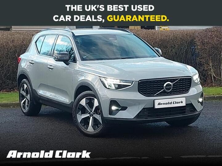 Volvo XC40 2.0 B4 MHEV Plus Dark DCT Auto Euro 6 (s/s) 5dr