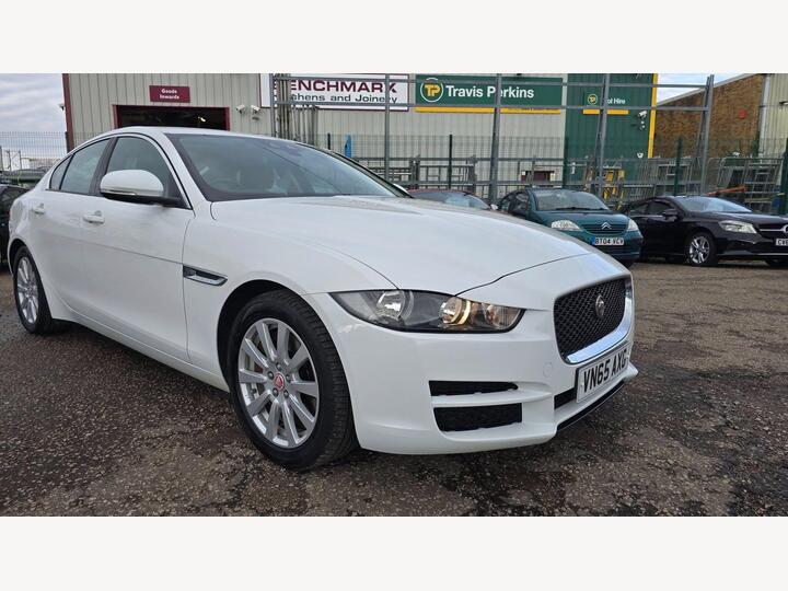 Jaguar XE 2.0 GTDi SE Auto Euro 6 (s/s) 4dr