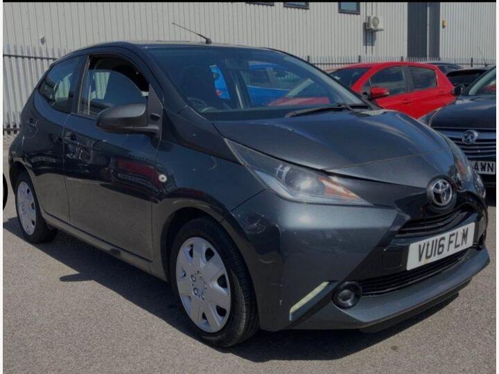 Toyota AYGO 1.0 VVT-i X-play Euro 6 5dr