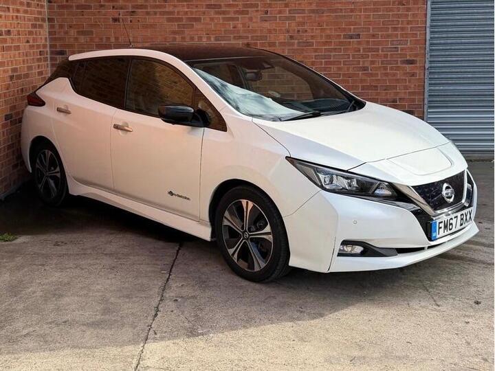 Nissan Leaf 40kWh Tekna Auto 5dr Nissan Leaf 40kWh Tekna Auto 5dr