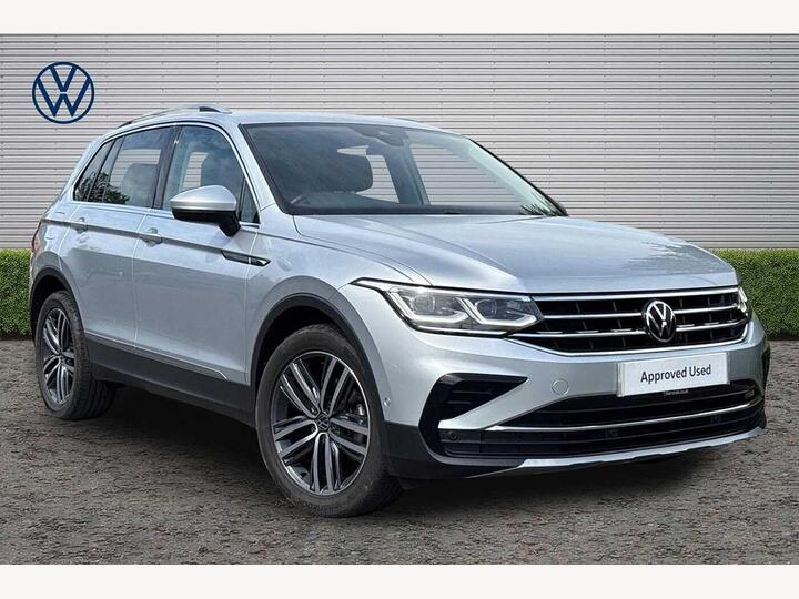 Volkswagen Tiguan 1.5 TSI Elegance DSG Euro 6 (s/s) 5dr Volkswagen Tiguan 1.5 TSI Elegance DSG Euro 6 (s/s) 5dr