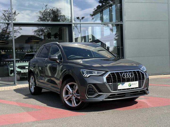 Audi Q3 1.4 TFSIe 45 S Line S Tronic Euro 6 (s/s) 5dr 13kWh