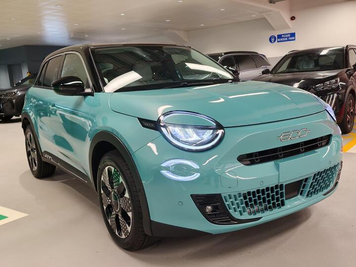 Fiat 600 1.2 MHEV La Prima E-DCT Euro 6 (s/s) 5dr