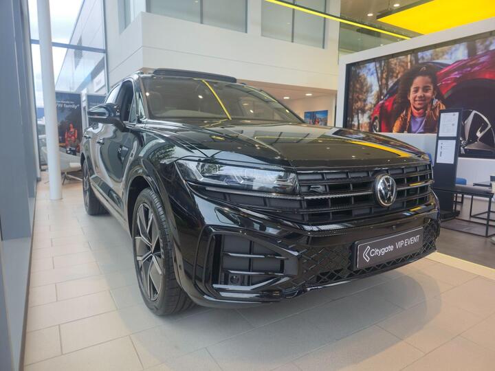 Volkswagen Touareg 3.0 TDI V6 Black Edition Tiptronic 4Motion Euro 6 (s/s) 5dr