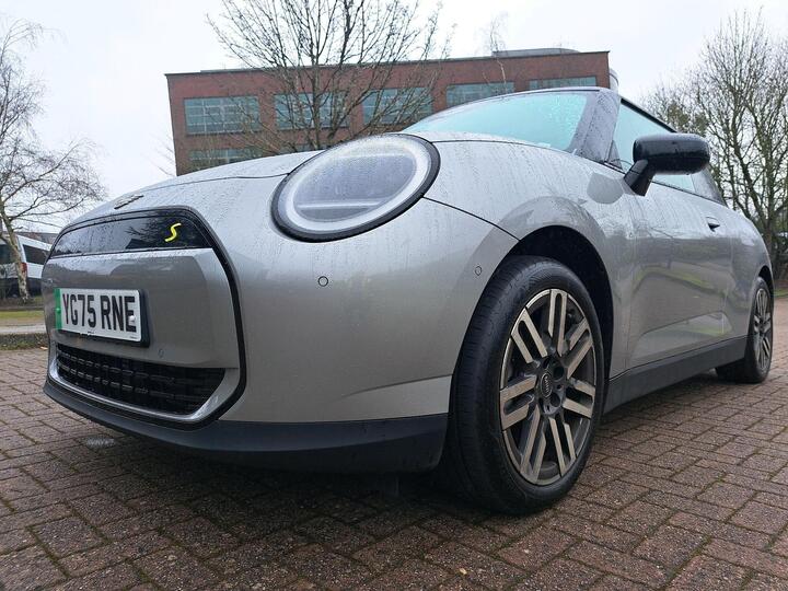 MINI Electric Cooper SE 54.2kWh Classic Auto 3dr