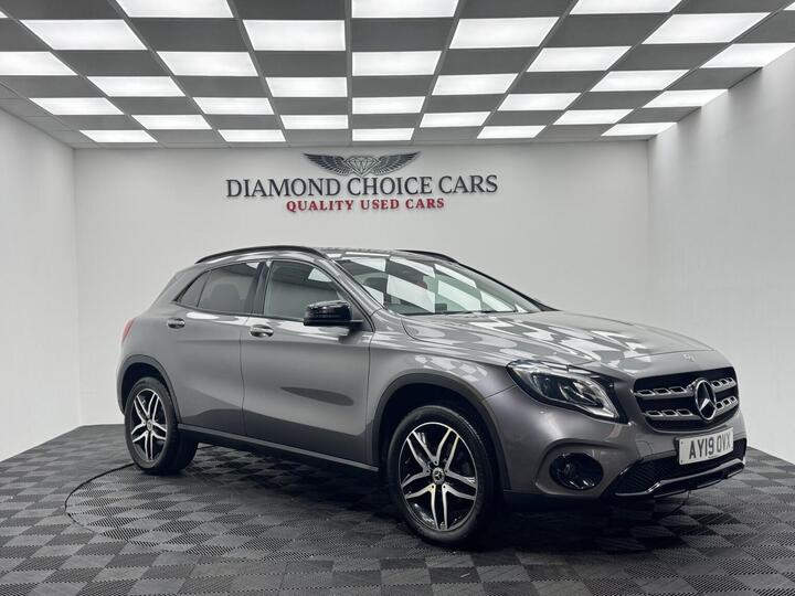 Mercedes-Benz GLA 1.6 GLA180 Urban Edition Euro 6 (s/s) 5dr Mercedes-Benz GLA 1.6 GLA180 Urban Edition Euro 6 (s/s) 5dr