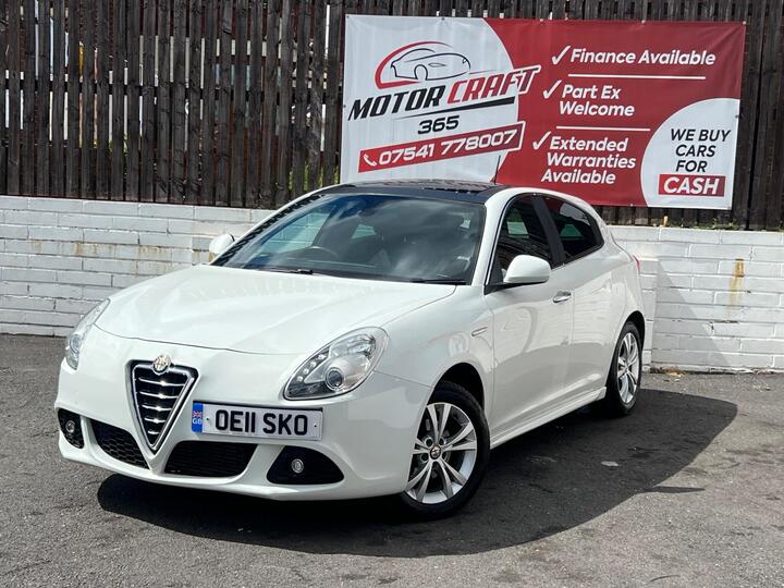 Alfa Romeo Giulietta 2.0 JTDM-2 Veloce Euro 5 (s/s) 5dr