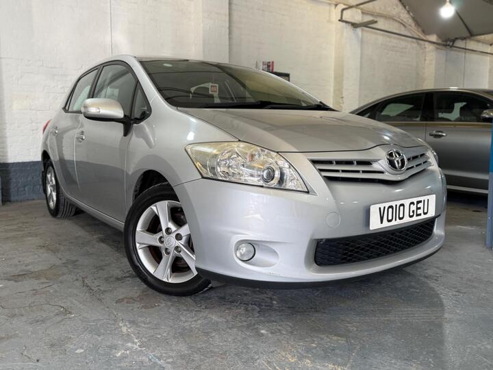 Toyota Auris 1.33 VVT-i TR (s/s) 5dr