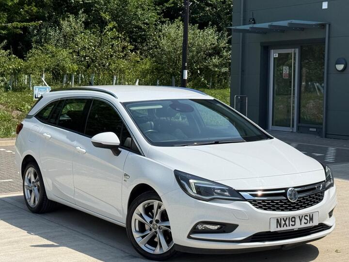 Vauxhall Astra 1.6 CDTi BlueInjection SRi Nav Sports Tourer Euro 6 (s/s) 5dr