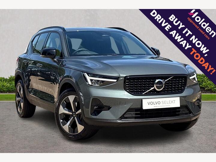 Volvo XC40 2.0 B4 MHEV Plus Dark DCT Auto Euro 6 (s/s) 5dr