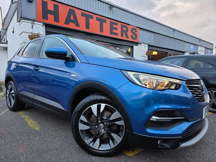 Vauxhall Grandland X 1.2 Turbo Sport Nav Euro 6 (s/s) 5dr Vauxhall Grandland X 1.2 Turbo Sport Nav Euro 6 (s/s) 5dr