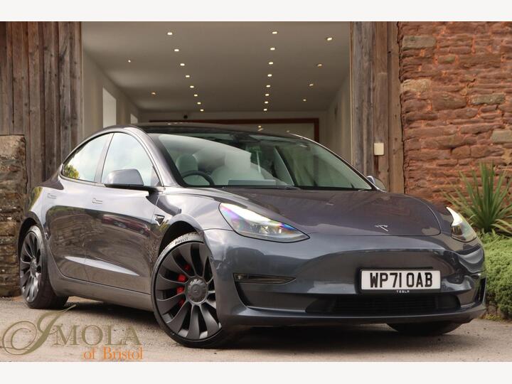 Tesla Model 3 (Dual Motor) Performance Auto 4WDE 4dr (Performance Upgrade) Tesla Model 3 (Dual Motor) Performance Auto 4WDE 4dr (Performance Upgrade)