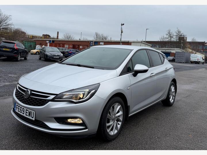 Vauxhall Astra 1.6 CDTi BlueInjection Tech Line Nav Auto Euro 6 (s/s) 5dr