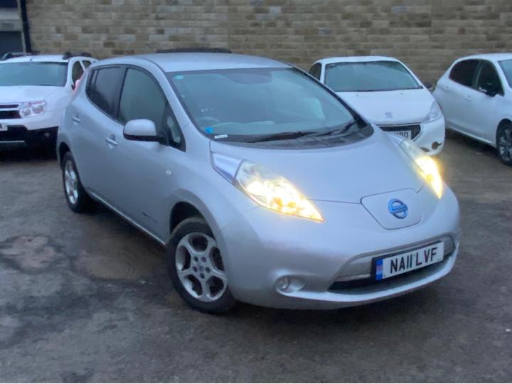 Nissan Leaf 24kWh Auto 5dr