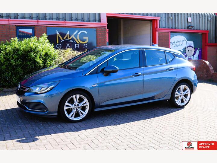 Vauxhall Astra 1.6 CDTi EcoTEC BlueInjection SRi VX Line Nav Euro 6 5dr Vauxhall Astra 1.6 CDTi EcoTEC BlueInjection SRi VX Line Nav Euro 6 5dr
