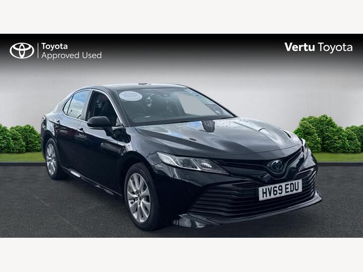 Toyota Camry 2.5 VVT-h Design CVT Euro 6 (s/s) 4dr Toyota Camry 2.5 VVT-h Design CVT Euro 6 (s/s) 4dr