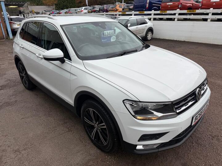 Volkswagen Tiguan 2.0 TDI BlueMotion Tech SE Navigation DSG 4Motion Euro 6 (s/s) 5dr
