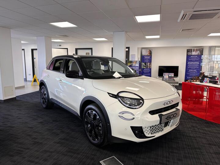 Fiat 600 1.2 MHEV La Prima E-DCT Euro 6 (s/s) 5dr