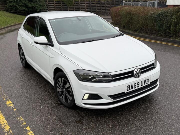 Volkswagen Polo 1.0 TSI Bluemotion Tech DSG Euro 6 (s/s) Volkswagen Polo 1.0 TSI Bluemotion Tech DSG Euro 6 (s/s)