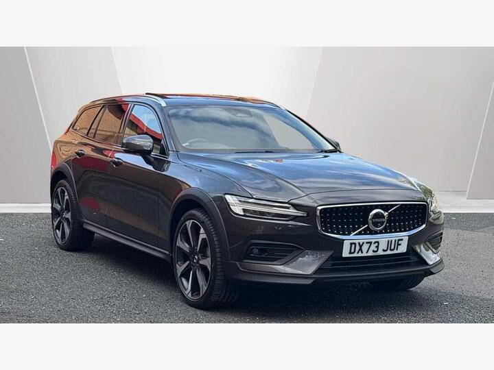 Volvo V60 Cross Country 2.0 B5 MHEV Ultimate Auto AWD Euro 6 (s/s) 5dr