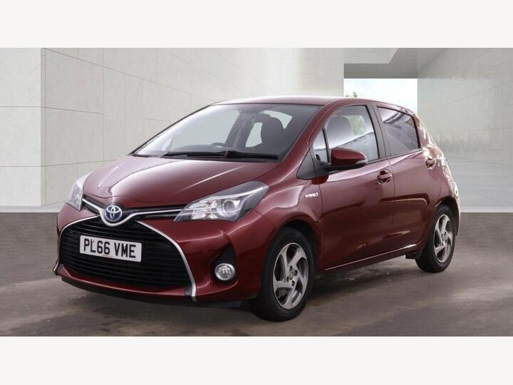 Toyota YARIS 1.5 VVT-h Icon E-CVT Euro 6 5dr
