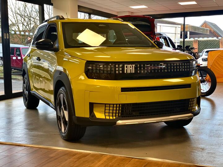 Fiat Grande Panda 1.2 MHEV La Prima E-DCT Euro 6 (s/s) 5dr