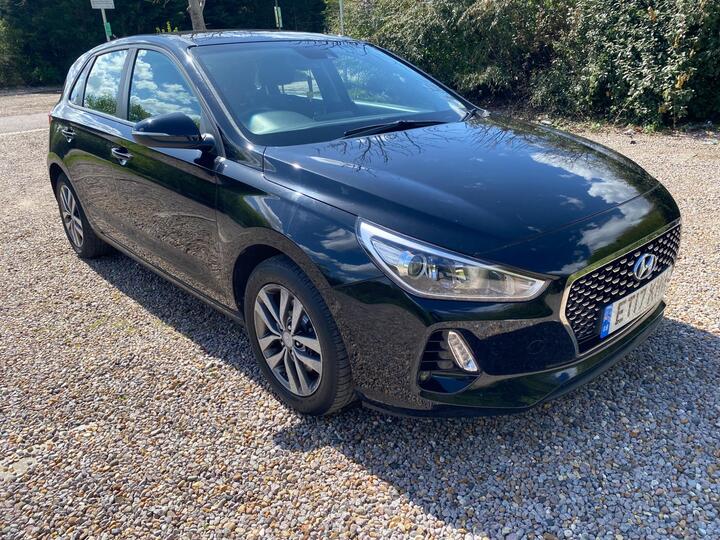 Hyundai I30 1.0 T-GDi Blue Drive SE Euro 6 (s/s) 5dr Hyundai I30 1.0 T-GDi Blue Drive SE Euro 6 (s/s) 5dr