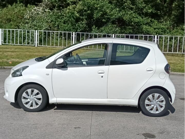 Toyota AYGO 1.0 VVT-i Active Plus Euro 5 5dr