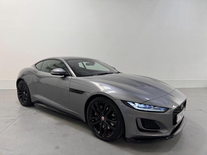 Jaguar F-Type 2.0i R-Dynamic Black Auto Euro 6 (s/s) 2dr Jaguar F-Type 2.0i R-Dynamic Black Auto Euro 6 (s/s) 2dr