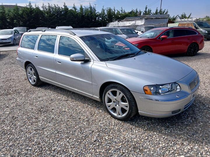 Volvo V70 2.4 SE 5dr
