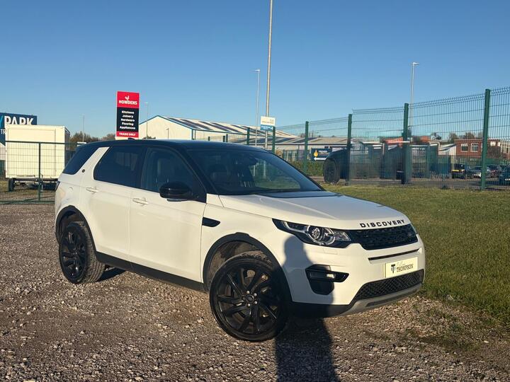 Land Rover Discovery Sport 2.0 TD4 HSE Black Auto 4WD Euro 6 (s/s) 5dr Land Rover Discovery Sport 2.0 TD4 HSE Black Auto 4WD Euro 6 (s/s) 5dr