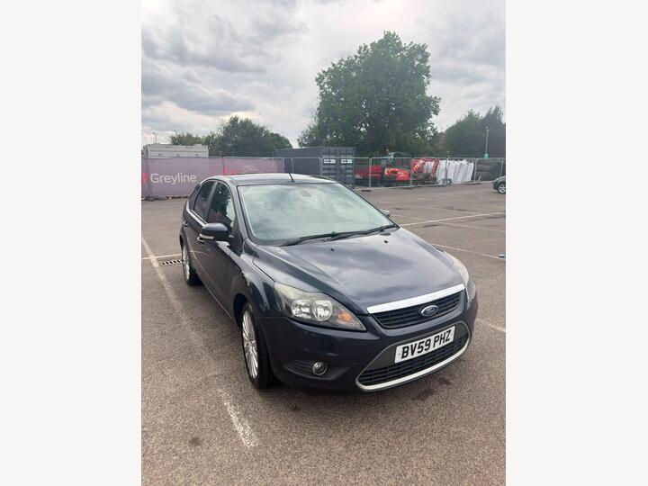 Ford Focus 1.6 Titanium 5dr
