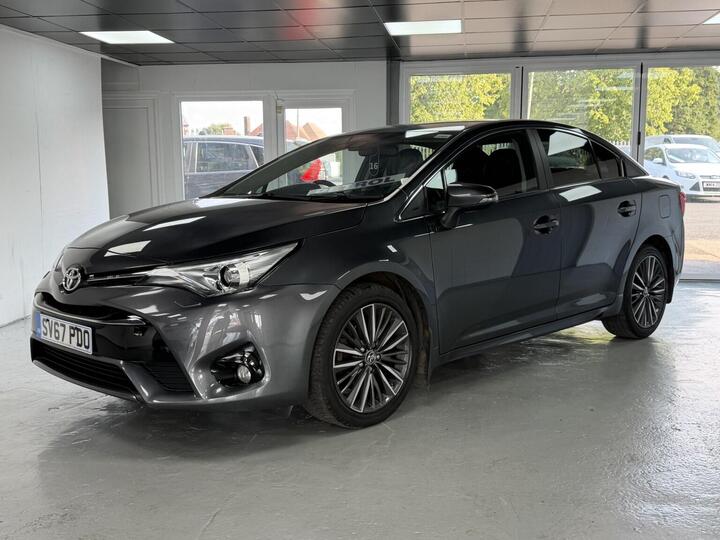 Toyota AVENSIS 1.8 V-Matic Excel Euro 6 4dr
