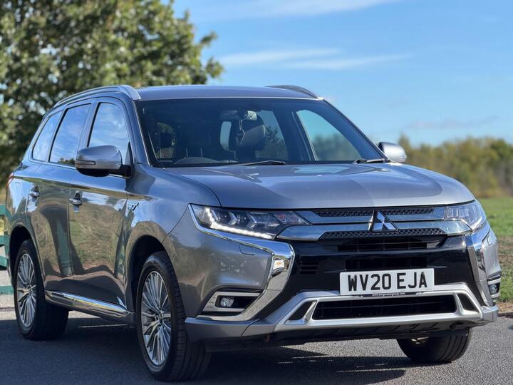 Mitsubishi Outlander 2.4h TwinMotor 13.8kWh Exceed CVT 4WD Euro 6 (s/s) 5dr