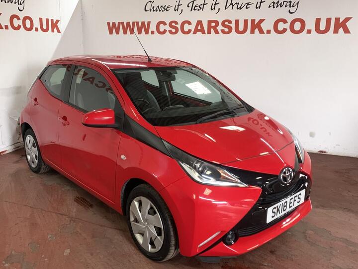 Toyota AYGO 1.0 VVT-i X-play X-shift Euro 6 5dr
