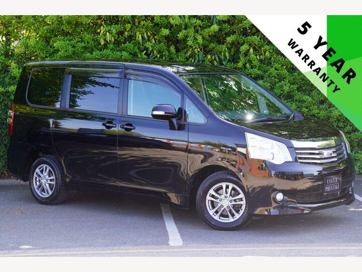 Toyota NOAH X L SELECTION 5DR 7 SEATS