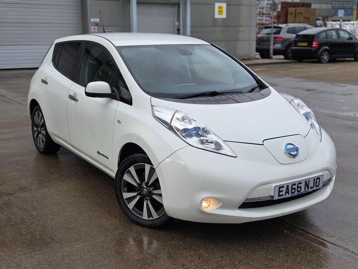 Nissan Leaf 30kWh Tekna Auto 5dr