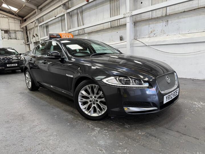 Jaguar XF 2.2d Luxury Auto Euro 5 (s/s) 4dr