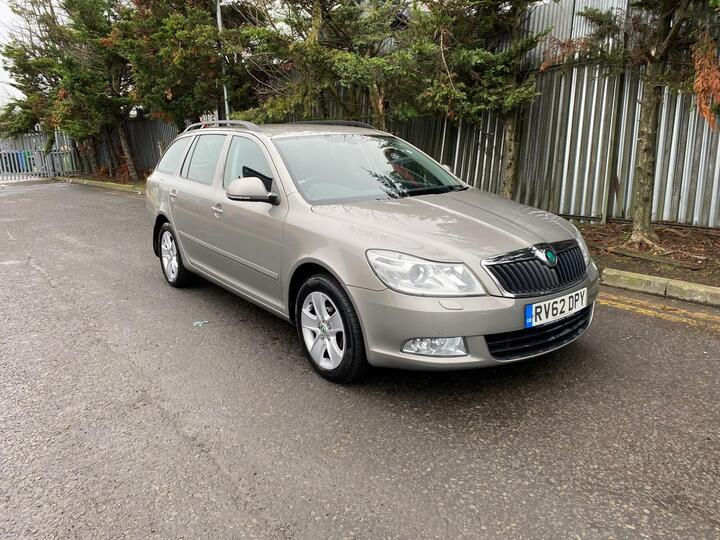 Skoda Octavia 1.6 TDI Elegance Euro 5 5dr